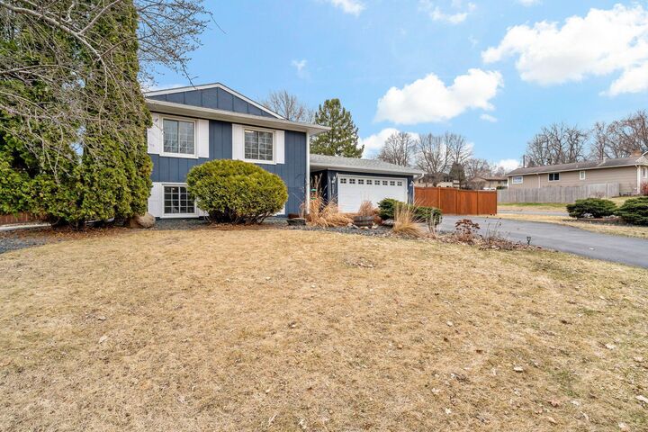 Property Photo:  4048 Cinnabar Drive  MN 55122 