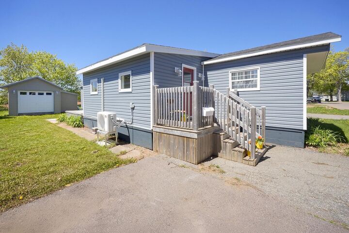 Property Photo: 9 Linkletter Estates PE C1N 4B2
