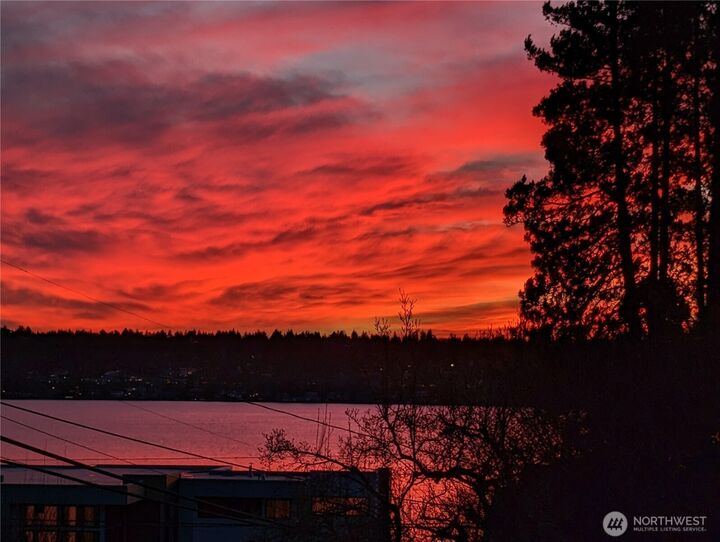 Property Photo:  6214 NE 129th Street  WA 98034 