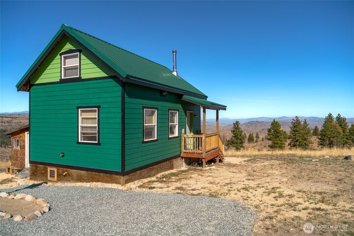 Property Photo:  454  Harmony Heights  WA 98812 