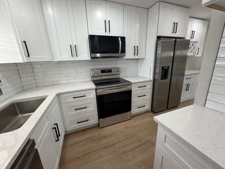 Property Photo: 18081 SE Country Club Drive 17-170 FL 33469