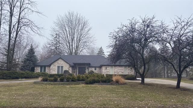 Property Photo: 37671 Fiore Trail MI 48036