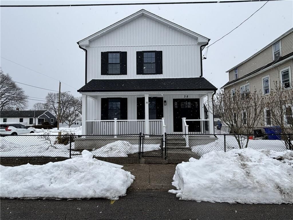 Property Photo:  38 Ashburne Street  RI 02861 