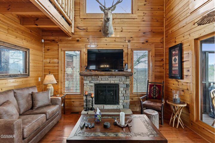 Property Photo:  2869 White Oak Ridge Lane  TN 37876 