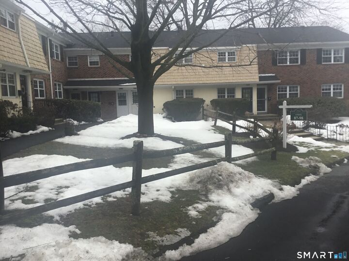 Property Photo:  245 Unquowa Road Apt 93  CT 06824 