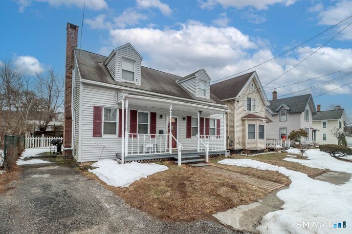 Property Photo:  16 Nicholas Square  CT 06776 