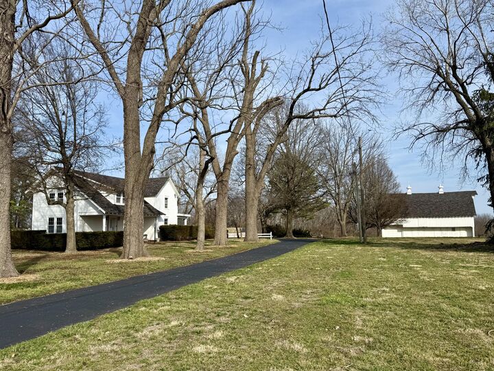 Property Photo:  2202 S Farm Road 107  MO 65802 