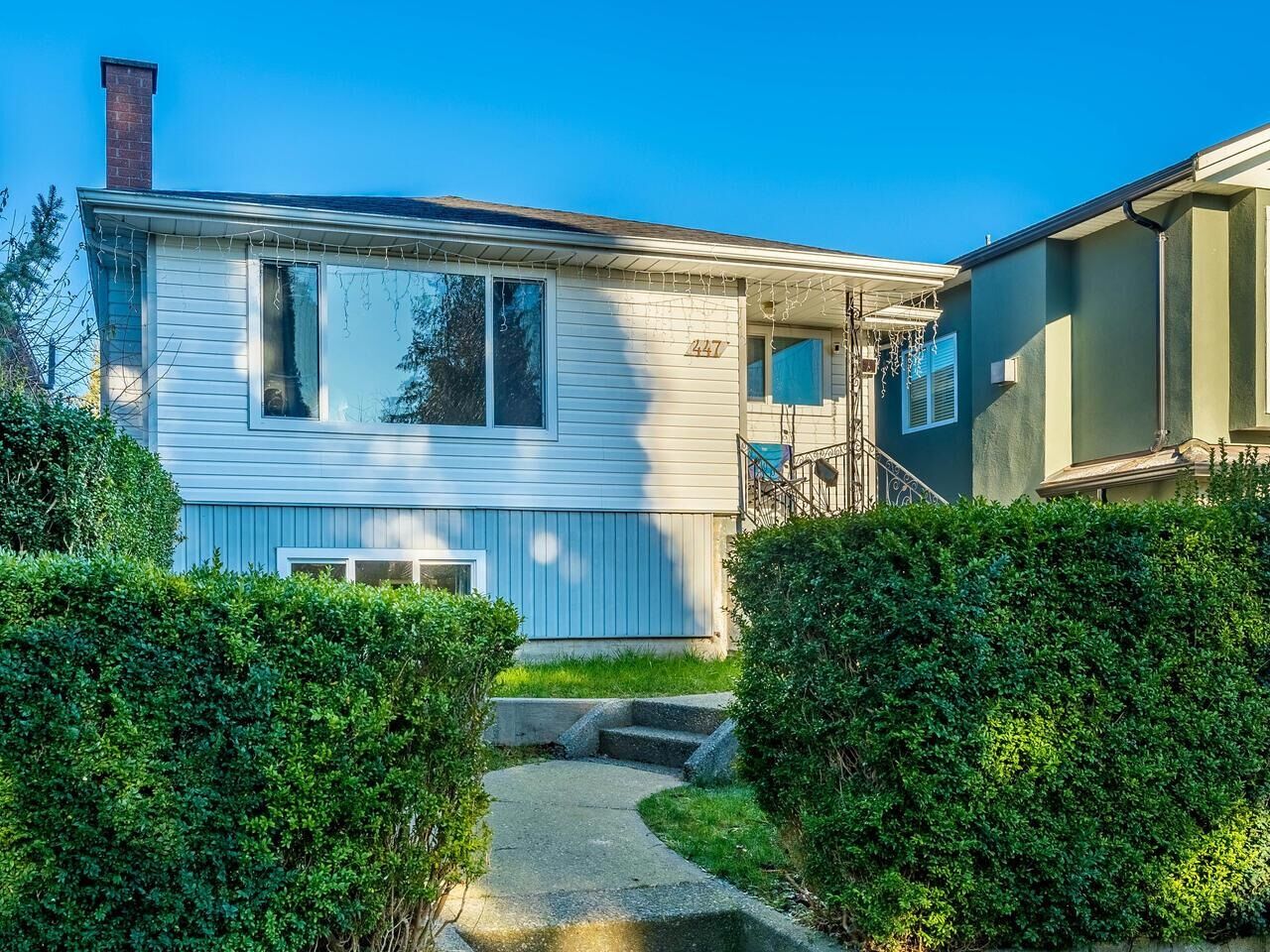 Property Photo: 447 E 30th Avenue BC V5V 2V5