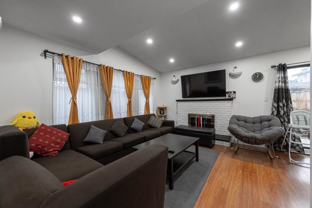 Property Photo:  7366 128A Street  BC V3W 7G9 