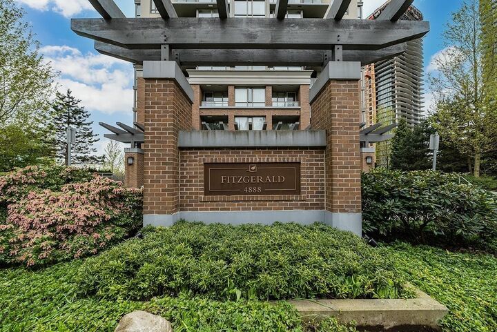 Property Photo: 4888 Brentwood Drive 308 BC V5C 0C6