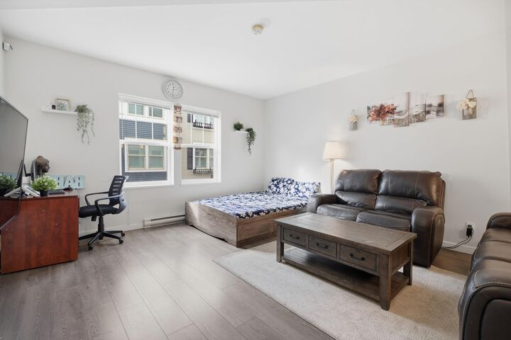 Property Photo: 32633 Simon Avenue 97 BC V2T 0G9