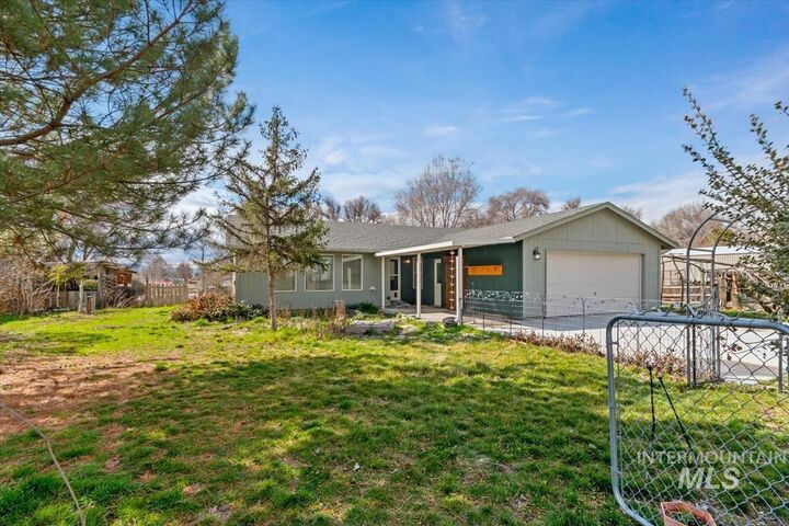 Property Photo:  26757 Morris Pl.  ID 83676 