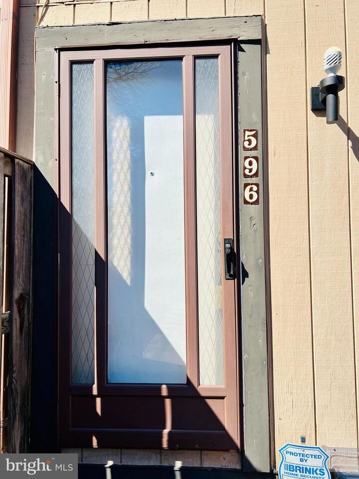 Property Photo: 596 West Court MD 21061