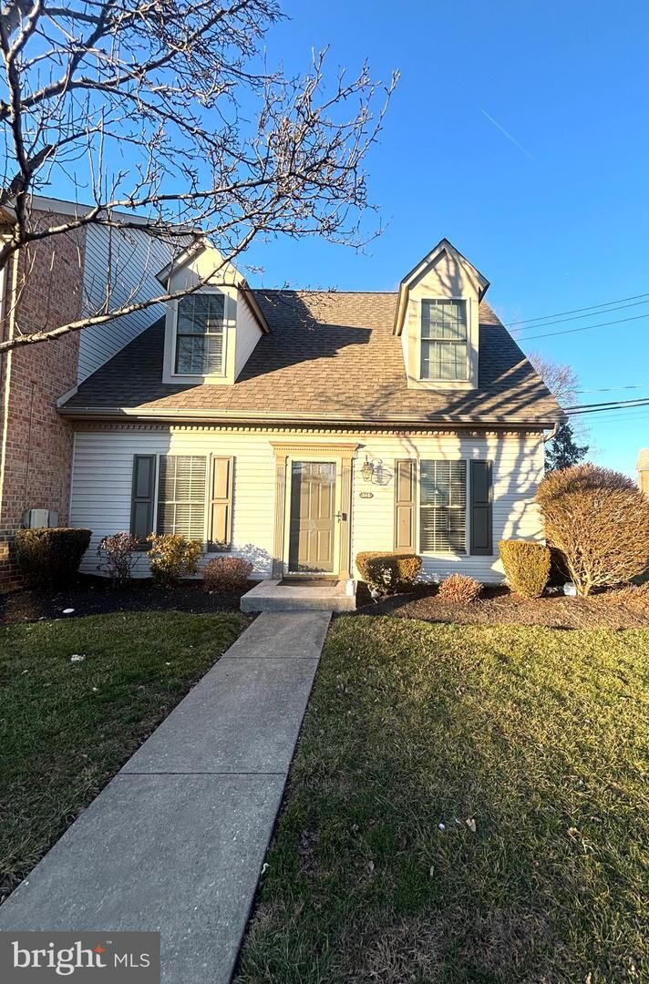 Property Photo:  368 Melbourne Lane  PA 17055 