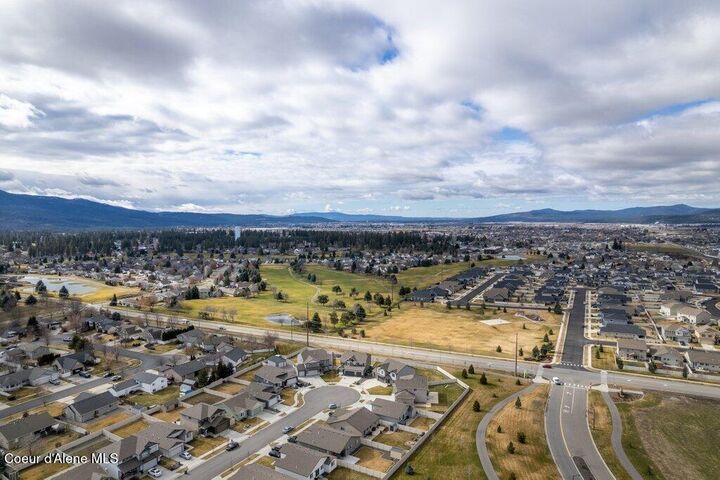 Property Photo:  880 E Allenby Ct  ID 83854 