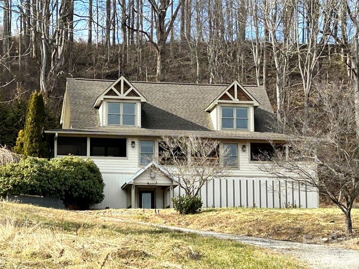 Property Photo:  330 Potts Drive  NC 28785 