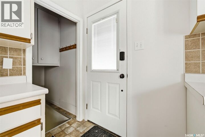 Property Photo:  328 Toronto Street N  SK S4L 0L5 