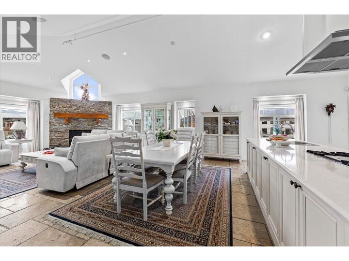 Property Photo: 538 McKay Avenue 401 BC V1Y 5A8
