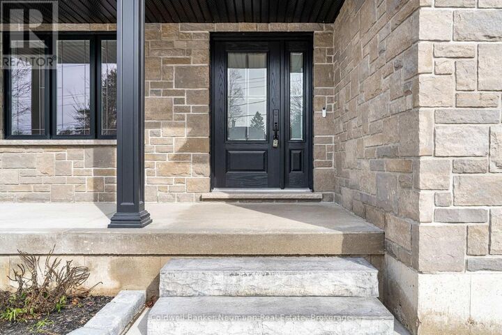 Property Photo:  150 Durham Road West  ON N0G 1R0 