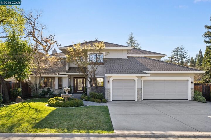 Property Photo: 25 Woodland Dr CA 94507