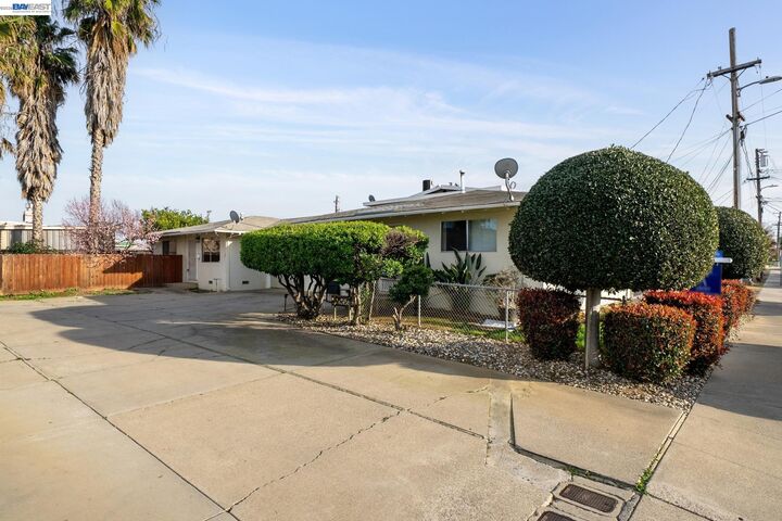 Property Photo:  1384 Berry Ln  CA 94513 