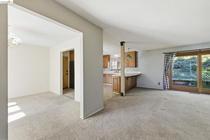 Property Photo: 16170 Acorn Dr CA 95370