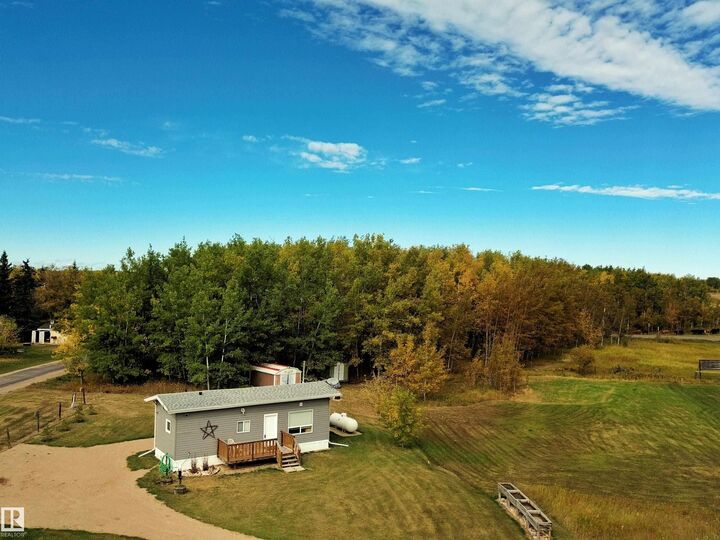 Property Photo: 106 57730 Range Road 30 AB T0G 0H0