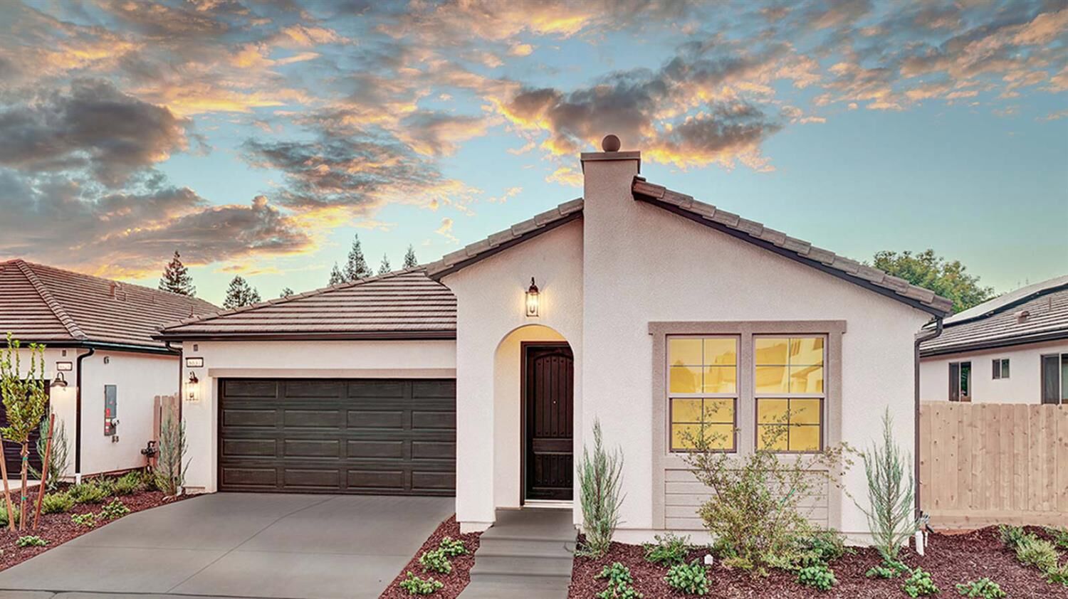 Property Photo:  2439 E O'Keefe Drive  CA 93720 