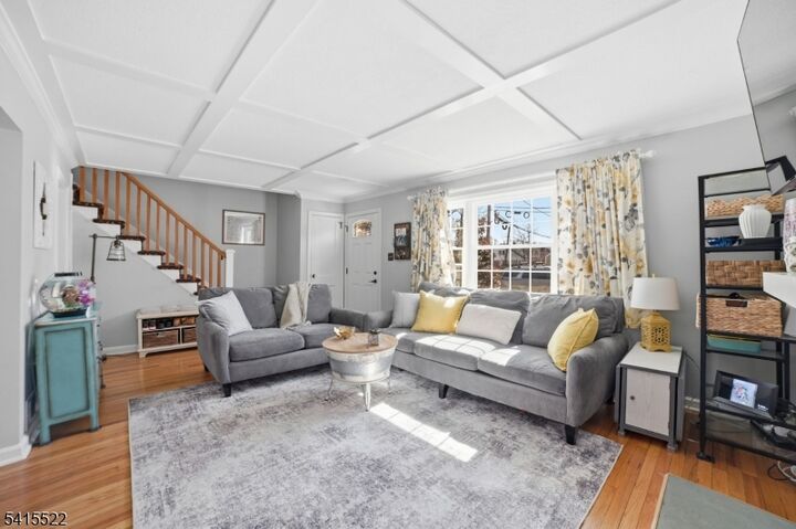 Property Photo:  1 Willard Pl  NJ 07960 