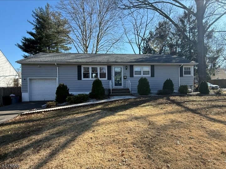 Property Photo:  1110 Elm Ter  NJ 07065 