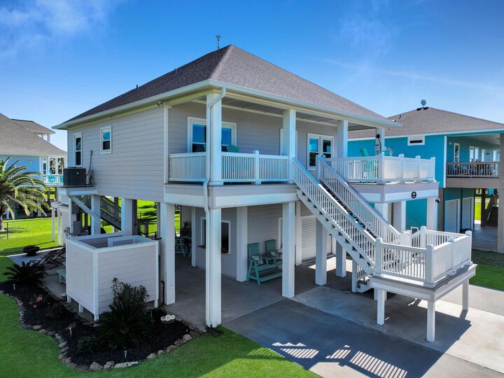 Property Photo:  978 Sue Drive  TX 77650 