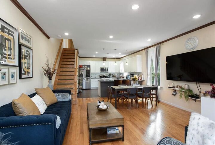 Property Photo: 86 Oak St B NJ 07304