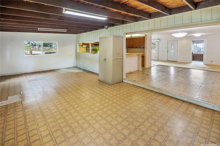 Property Photo: 5838 Kalanianaole Highway HI 96821