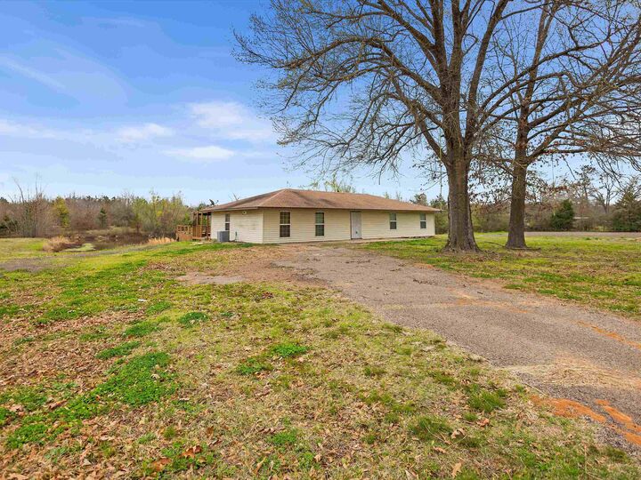 Property Photo:  7693 S County Road 374  TX 75654 