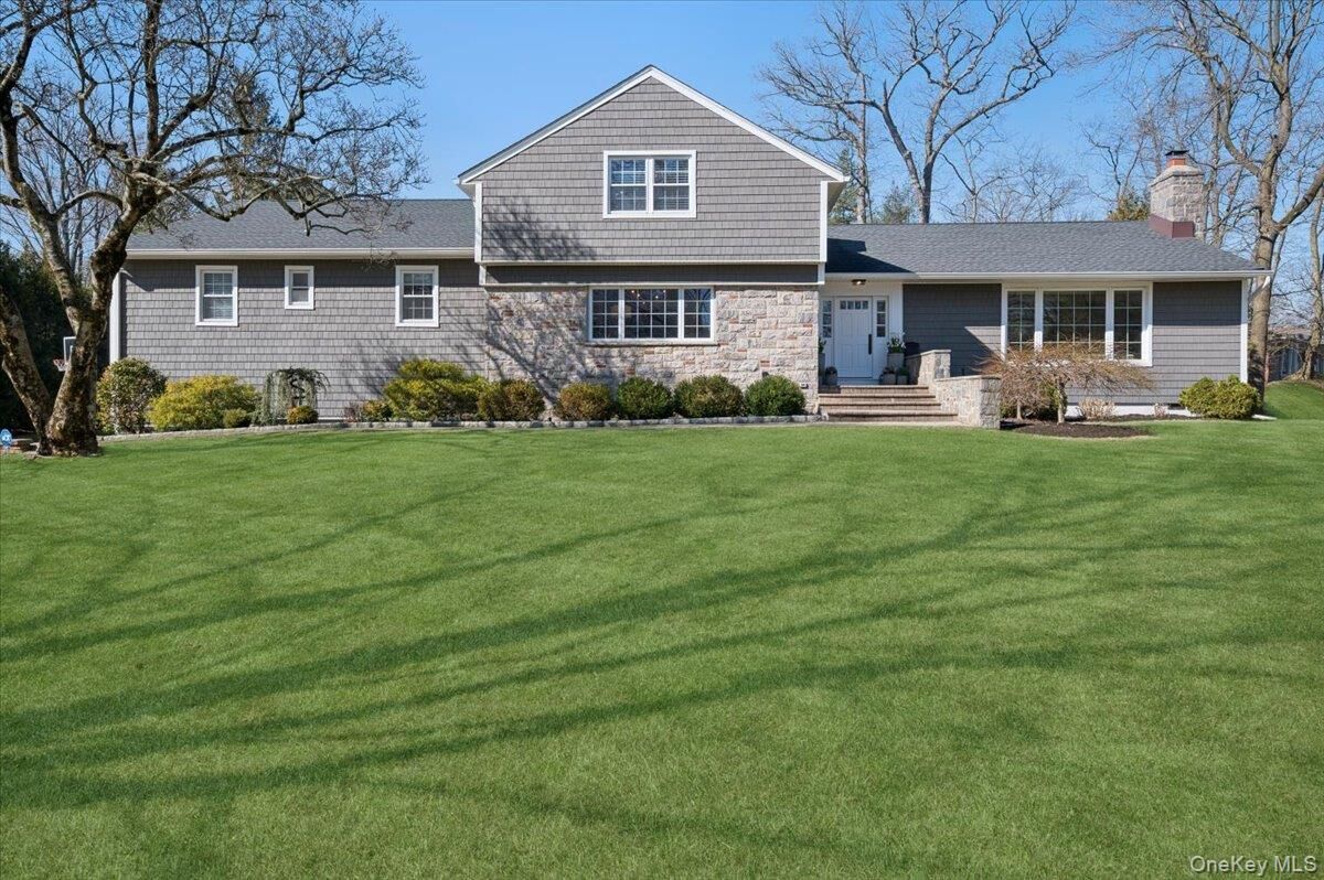Property Photo:  31 Priory Lane  NY 10803 