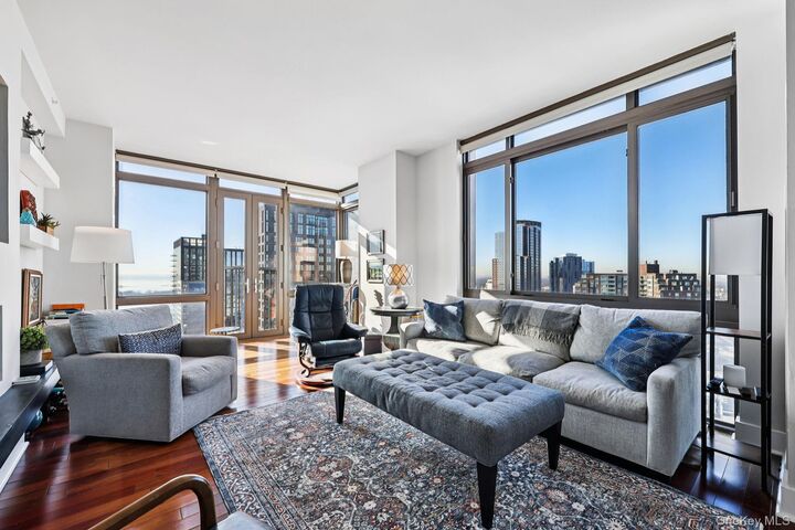 Property Photo:  175 Huguenot Street 2503  NY 10801 