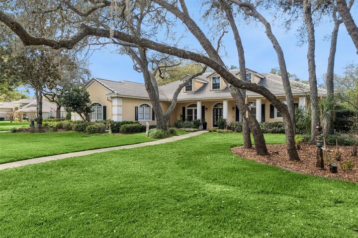 Property Photo:  554 Eagles Crossing Place  FL 32746 