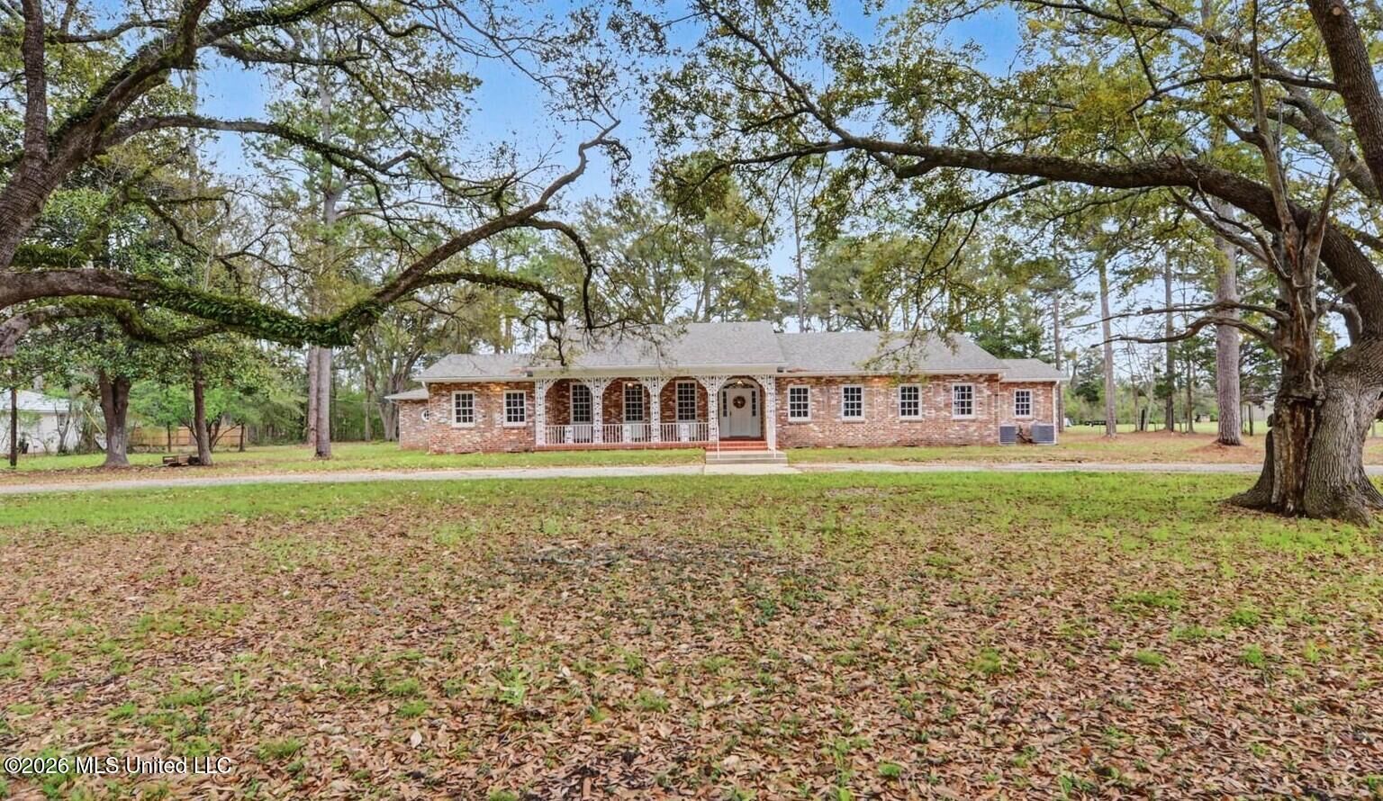 Property Photo:  400 Manila Street  MS 39452 