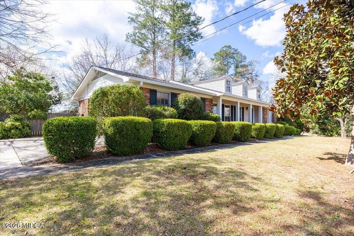 Property Photo:  1412 Fern Drive  GA 31210 