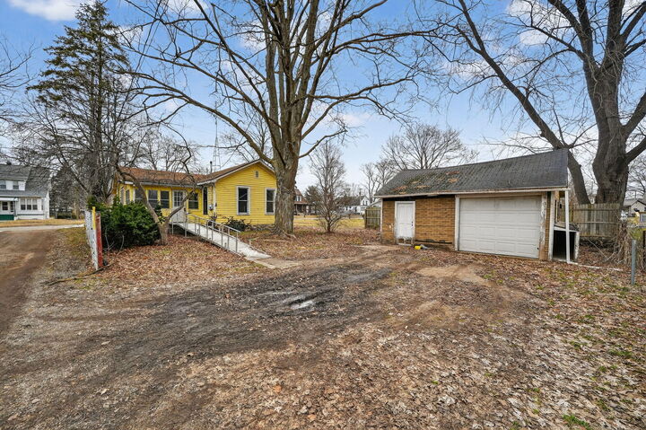 Property Photo:  304 E Prairie Ronde Street  MI 49047 