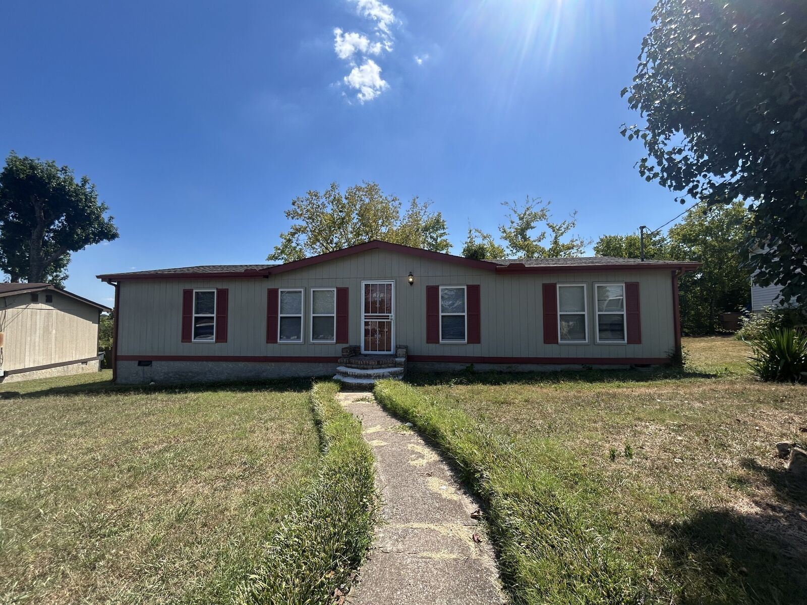 Property Photo: 208 Greenbranch Ct TN 37207