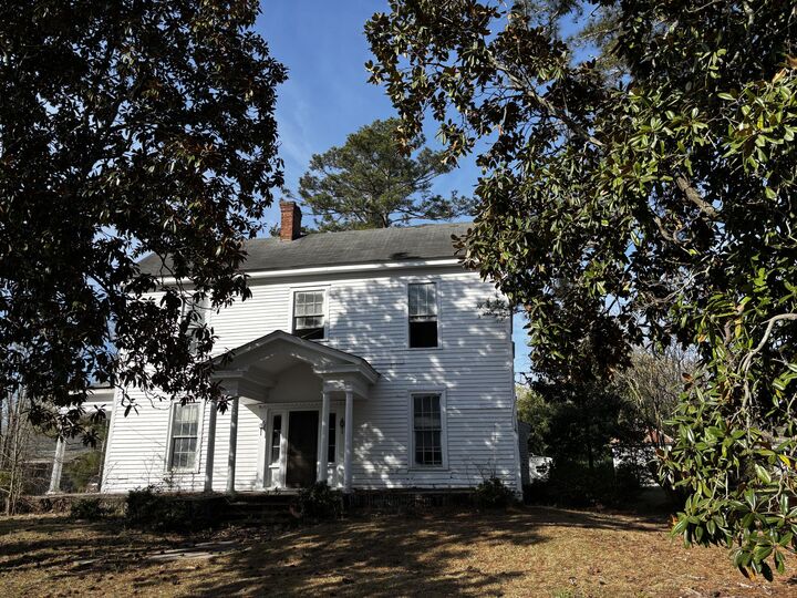 Property Photo:  301 Cleveland Street  GA 30824 