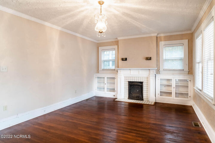 Property Photo:  606 Hill Street  NC 27801 