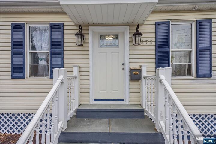 Property Photo:  271 Forest Avenue  NJ 07631 