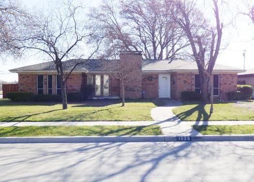 Property Photo:  1028 Ridgefield Drive  TX 75075 