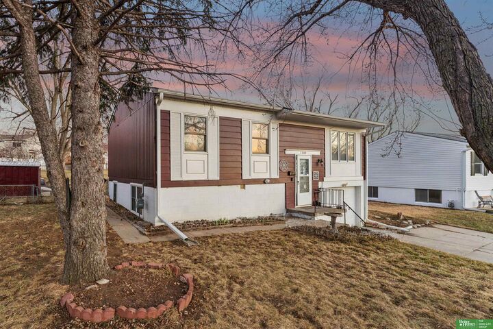 Property Photo: 7305 S 78 Street NE 68128