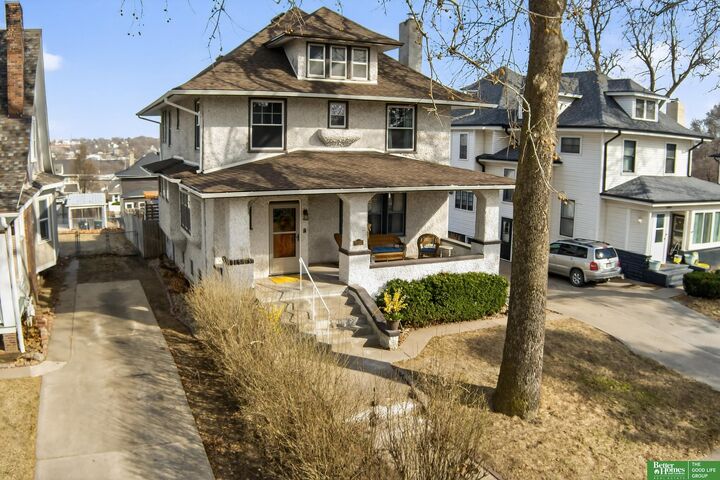 Property Photo:  2327 Hanscom Boulevard  NE 68105 