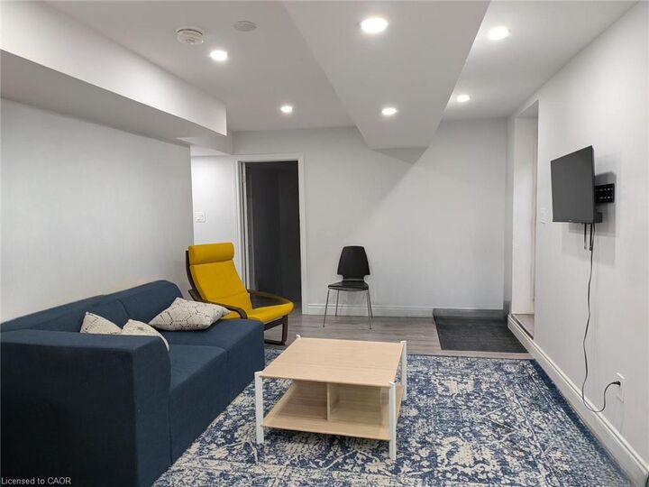 Property Photo:  285 Woodbine Avenue Basement  ON N2R 0P7 