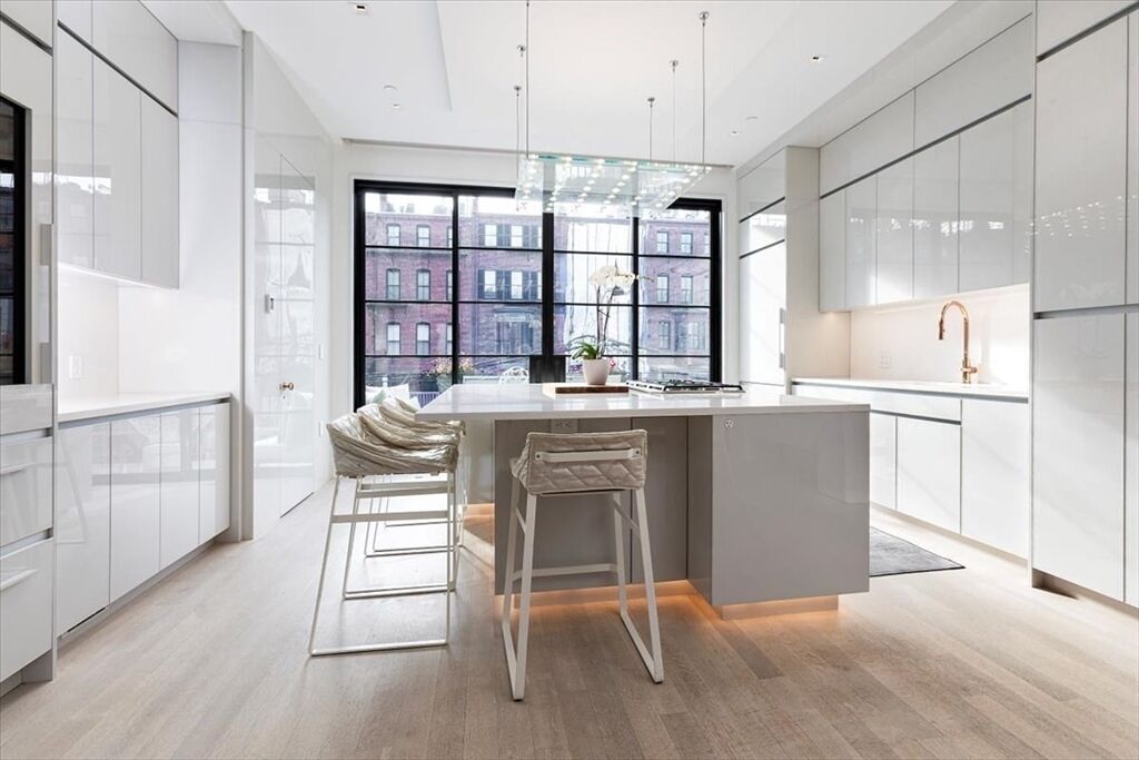 Property Photo:  158 W Canton St  MA 02118 