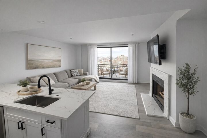 Property Photo:  390 Commonwealth Ave 809  MA 02215 